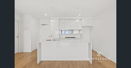 LAKE FRONTAGE APARTMENT IN PRIME LOCATION - Photo 5