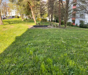 Großzügige Wohnung mit Balkon und Blick ins Grüne - Foto 1