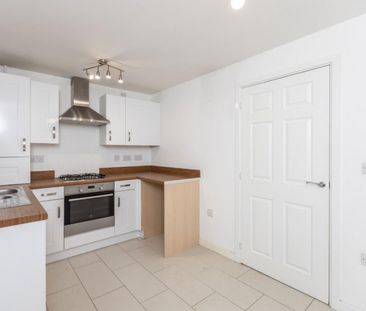 2 bedroom House To Let - Photo 4