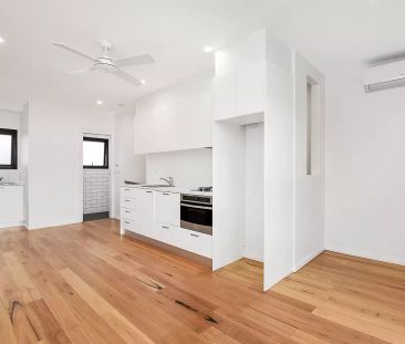 39 Illawarra Road, Marrickville - Photo 2