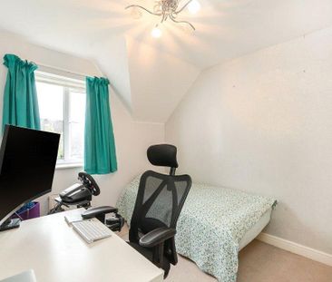 5 bedroom end of terrace house to rent - Photo 4