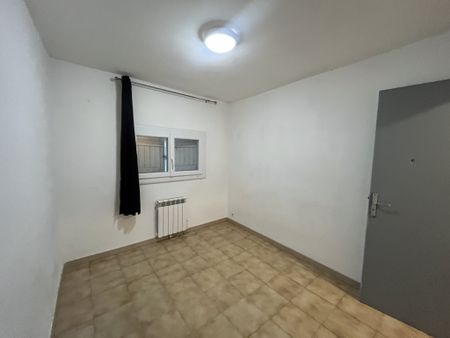 Sommières Hors Centre Piéton - Appartement de type F3 de 54,94m2 en duplex - Photo 2