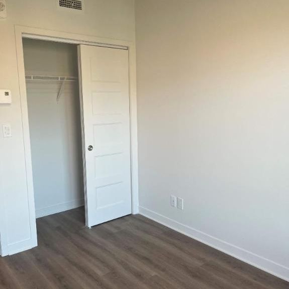 2 CH - 1 SDB - Terrebonne - $2,000 /mo - Photo 1