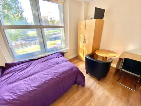 Highfields Road, Huddersfield - Photo 2