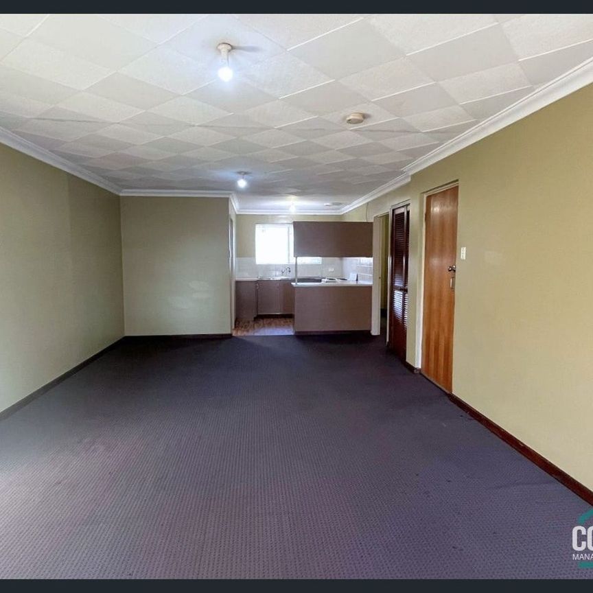 Low-Maintenance Living in Spearwood! - Photo 1