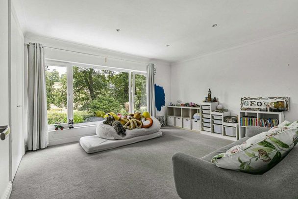 Cedar Heights, Richmond, TW10 - Photo 1