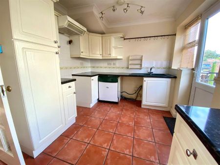 2 bedroom terraced house to rent - Photo 5