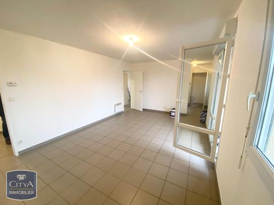 Location Appartement 2 pièces 52m² PECQUENCOURT 59146 - Photo 1