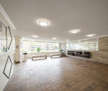 For Lease - 5 Glamorgan Avenue Unit# 811, Toronto, Ontario - Photo 2