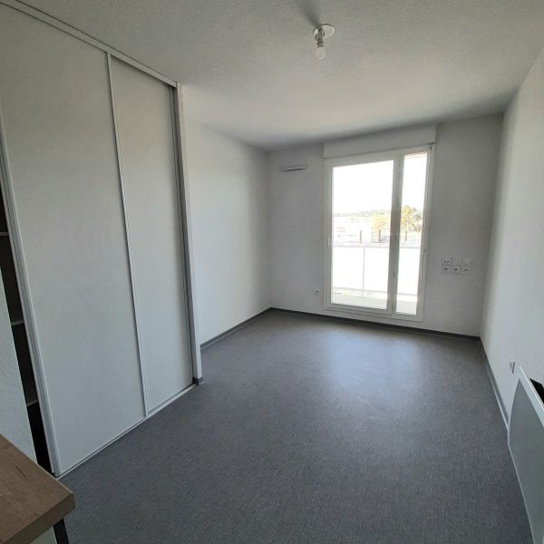 Location Appartement 1 pièce 18m² NIMES 30000 - Photo 1