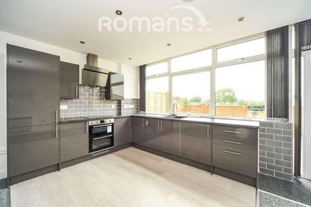 Crockhamwell Road, Woodley, RG5 - Photo 4