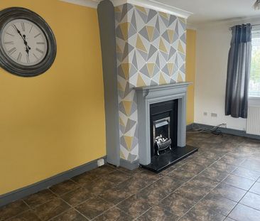 3 bed Terraced - To Let - Photo 1