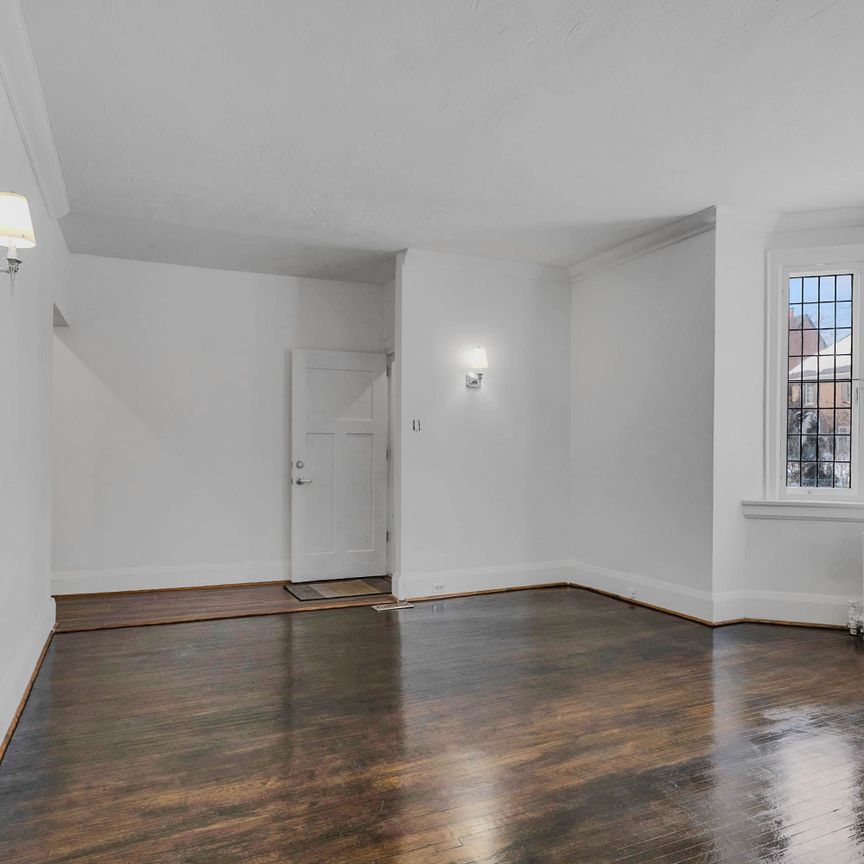 For Lease - 33 Whitehall Road, Toronto, Ontario - Photo 1