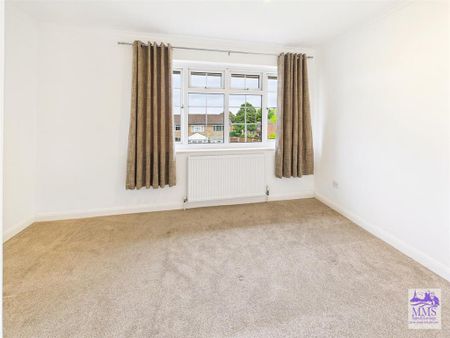 3 bedroom end of terrace house to rent - Photo 2