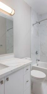 Tyndall Tower — 1 Bedroom - Luxe Renovation - Photo 4