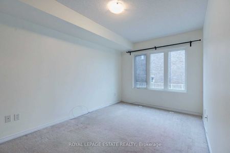 Condo Townhouse For Lease | W8123278 - Photo 4