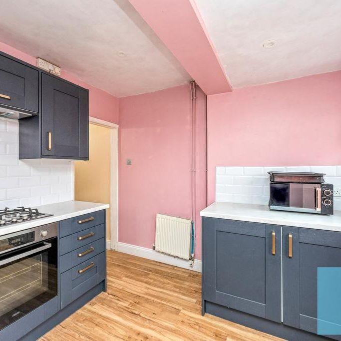 2 bedroom property to rent - Photo 1