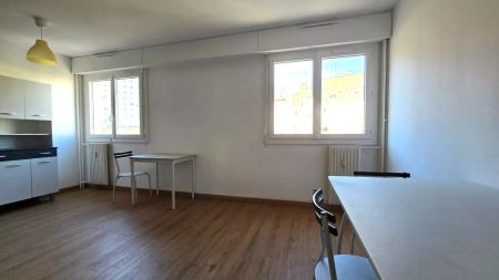 Appartement T1 à louer à Marseille - La Timone - Photo 2