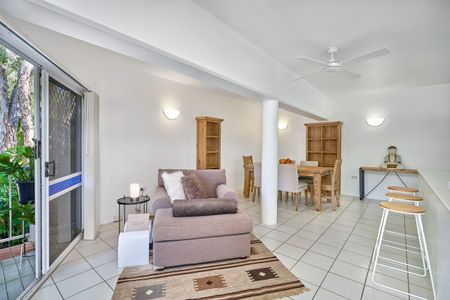 FURNISHED BEACHFRONT UNIT - CLIFTON BEACH - Photo 2