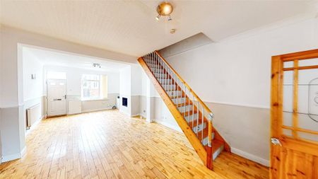 2 bedroom terraced house to rent - Photo 2