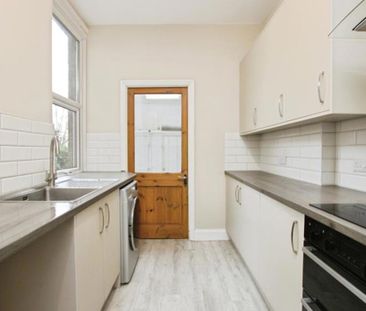 A well-presented and spacious family home on Stoke Lane BS9, and be... - Photo 5