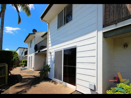 5/32 Lindsay Street, Bundamba QLD 4304 - Photo 2