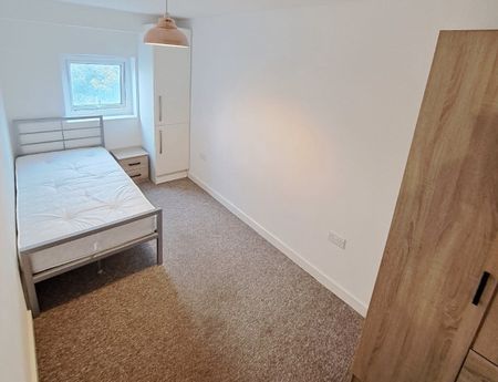 Carriage Grove, Bootle, L20, Liverpool - Photo 4