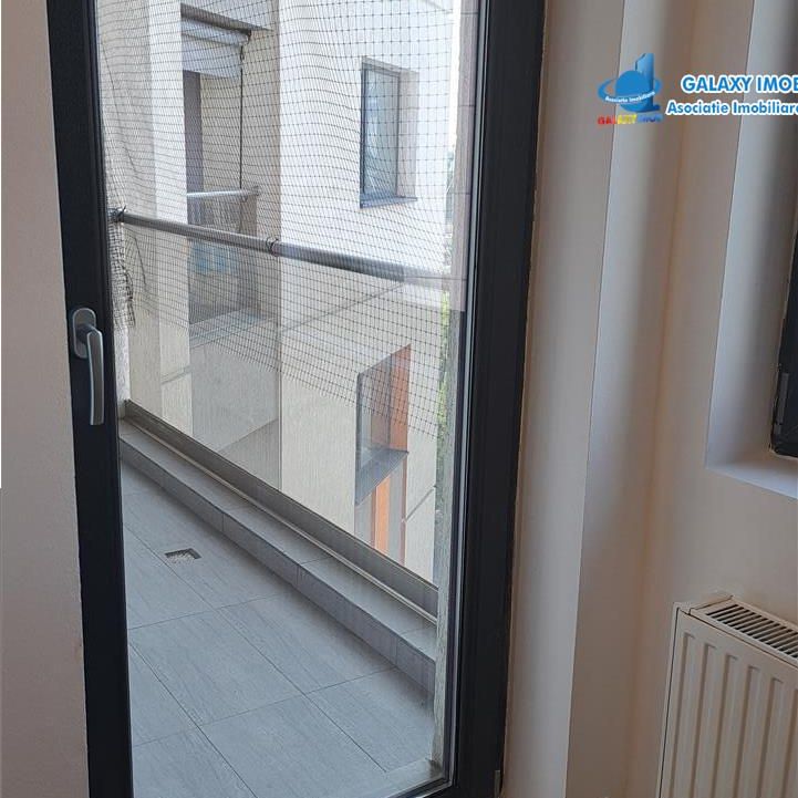 Inchiriere apartament 2 camere cu garaj bloc nou GROZAVESTI / REGIE - Photo 1