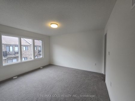 For Lease - 25 Moosehead Drive, Brampton, Ontario - Photo 3