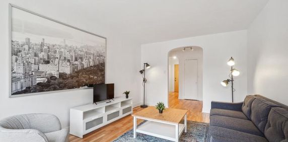 4 1/2 - Montréal - 2 225 $/mois - Photo 2