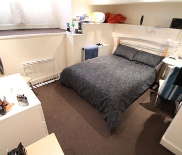 Winston Gardens, Headingley, LS6 3LA, Leeds - Photo 2