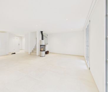 Modern 5.5-room terraced house with practical floor plan, village - Photo 1