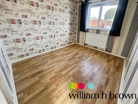 High Street, Colchester, West Mersea - Photo 2