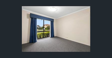 Spacious Waterfront Family Home with Pool and Solar System - Photo 4