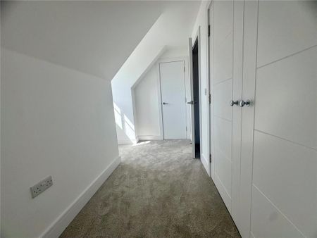 3 bedroom terraced house to rent - Photo 5