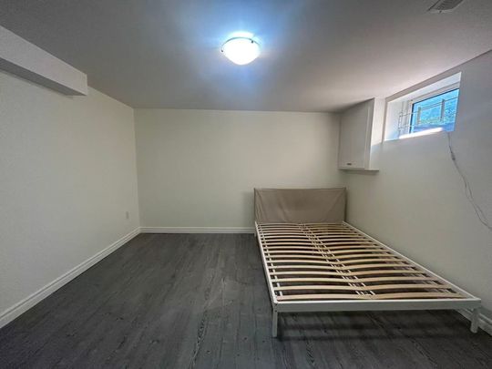 For Lease - 448 Elmwood Avenue, Richmond Hill, Ontario - Photo 1