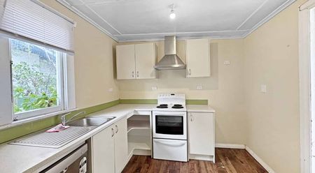 CASTLECLIFF - 3 BEDROOMS - Photo 4