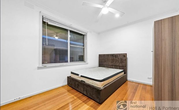 4/3-5 Edward Avenue, 3175, Dandenong Vic - Photo 1