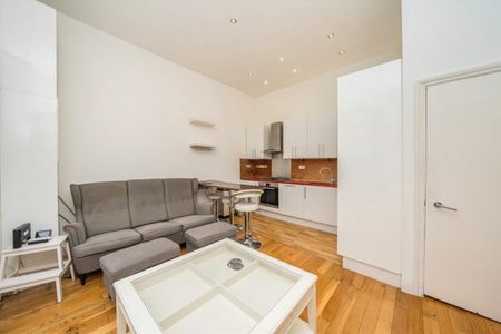 Elgin Avenue - Photo 4