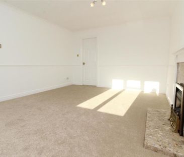 3 bedroom detached house to rent - Photo 4