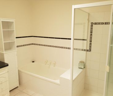 Hampton East - Photo 1