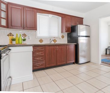 For Lease - 55 Bridgenorth Crescent, Toronto, Ontario - Photo 3