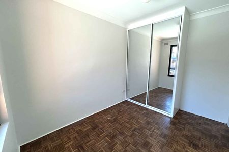 8/8 Marcia Street Hurlstone Park - Photo 5