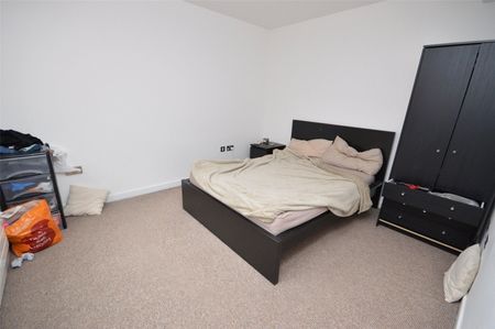 High Street, Exeter, Devon, EX4 - Photo 3