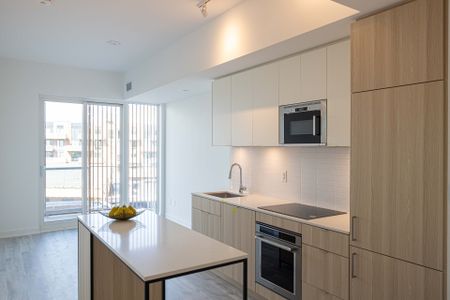 For Lease - 220 Missinnihe Way Unit# 427, Mississauga, Ontario - Photo 3