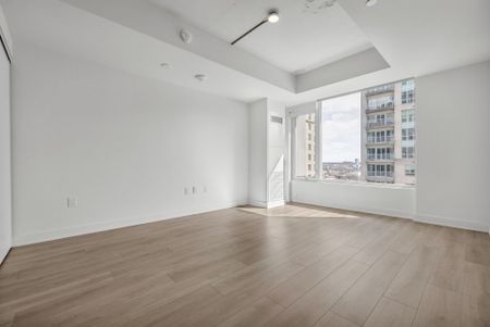 For Lease - 199 Rideau Street Unit# 2107, Lower Town - Sandy Hill, Ontario - Photo 4