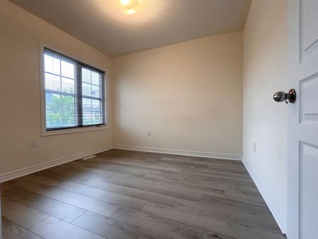 For Lease - 202 Harbord Street, Markham, Ontario - Photo 5