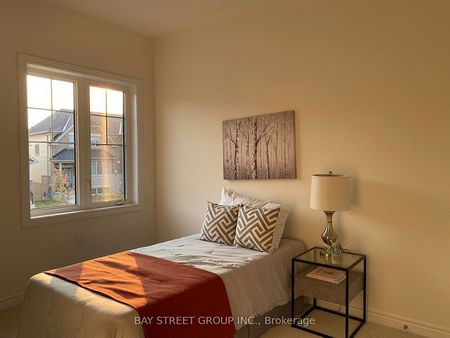 For Lease - 315 Coronation Road, Whitby, Ontario - Photo 4