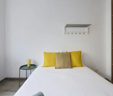 Room in a shared 6-bedroom apartment for rent in Lisbon, couples al... - Foto 5