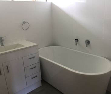 4 Bedroom Home, 2 Bathrooms , Perfect Location - Photo 1